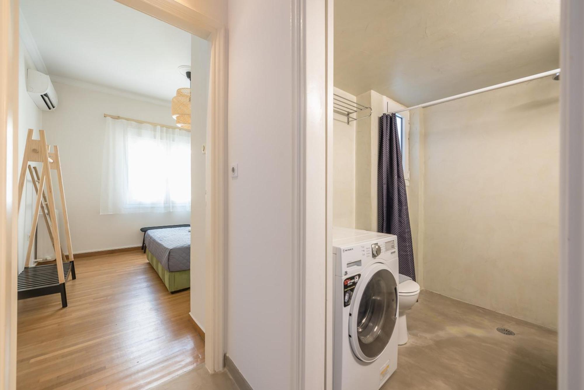 Ferienwohnung Stylish 2 Bd Urban Retreat Near Panormou Metro Athen Exterior foto