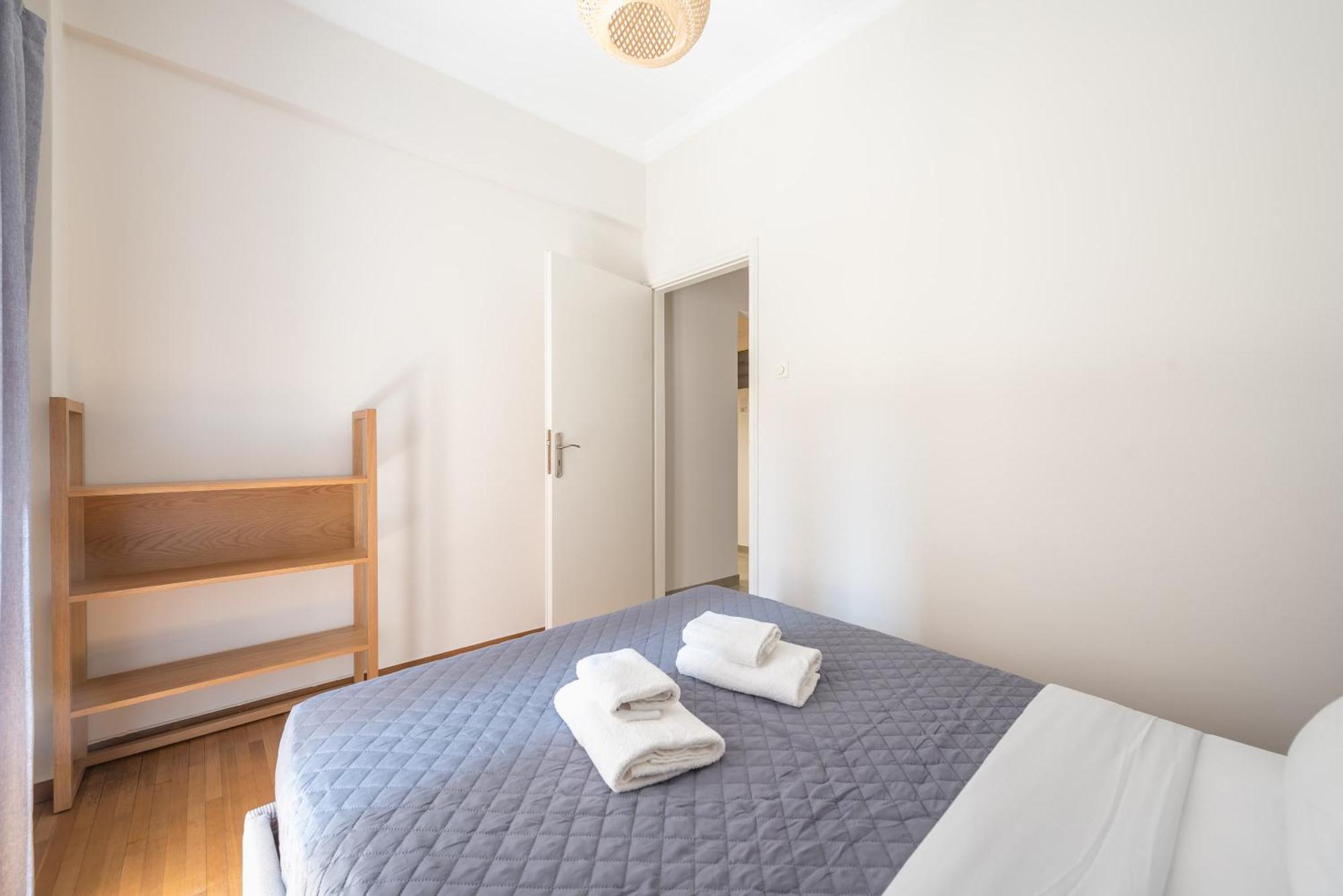 Ferienwohnung Stylish 2 Bd Urban Retreat Near Panormou Metro Athen Exterior foto