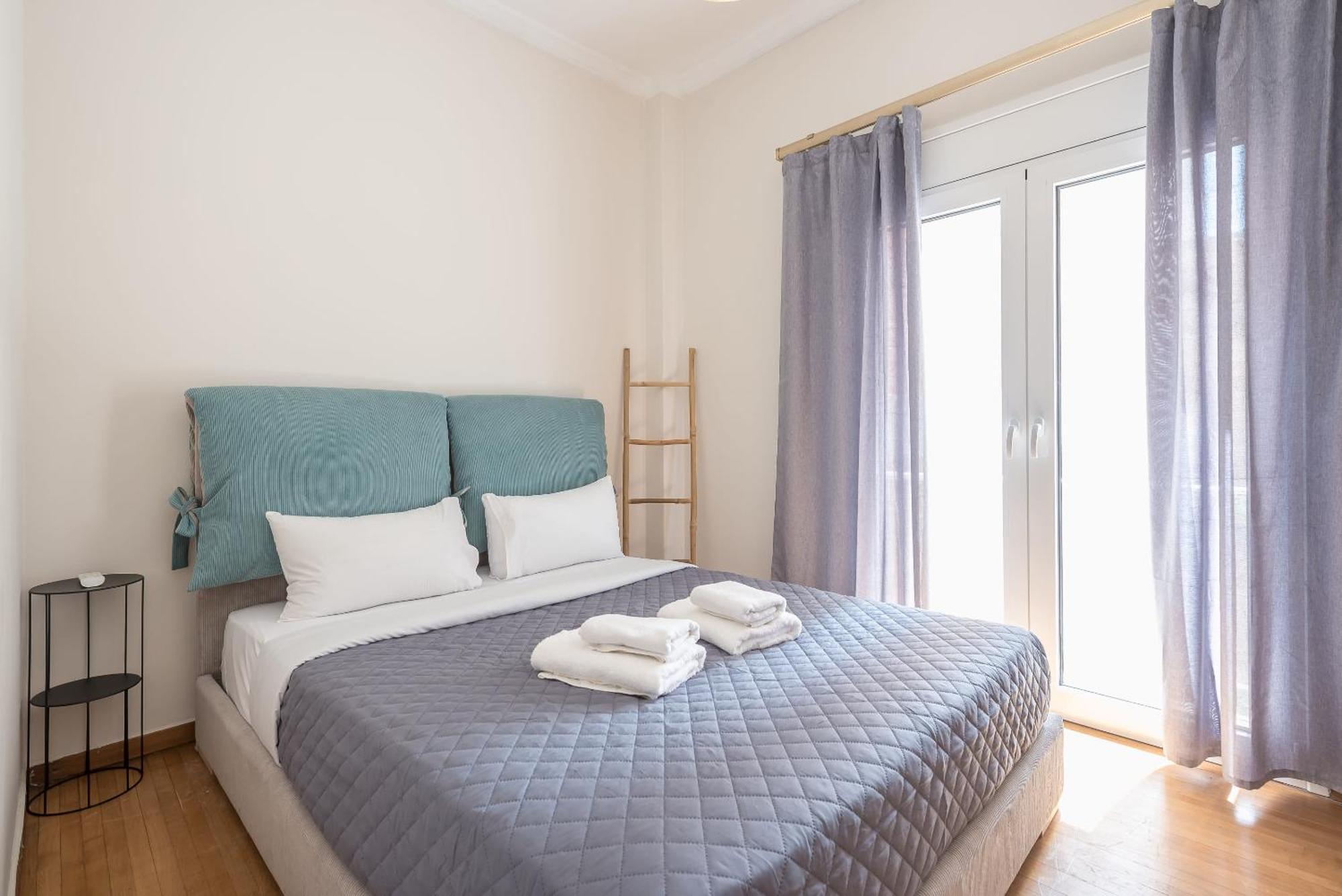 Ferienwohnung Stylish 2 Bd Urban Retreat Near Panormou Metro Athen Exterior foto